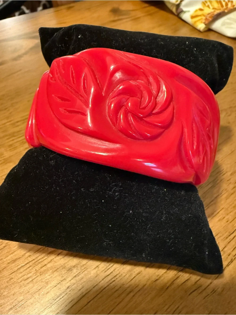 N/A bold red